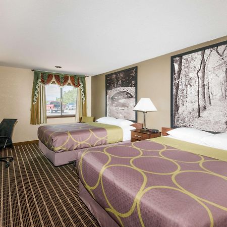 Super 8 By Wyndham Webster City Ia Eksteriør billede